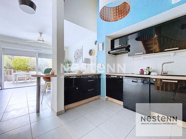 A vendre superbe appartement T4 en duplex avec terrasse, jardin et place de stationnement à Montpellier, à deux pas du tramway