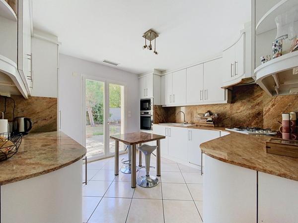 Plain-pied, calme et sans vis-à-vis : une maison familiale à Magonty