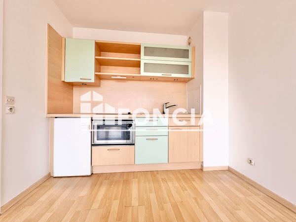 Location Studio 28.44 m² - 11 SQUARE TABOUILLOT Metz 57000