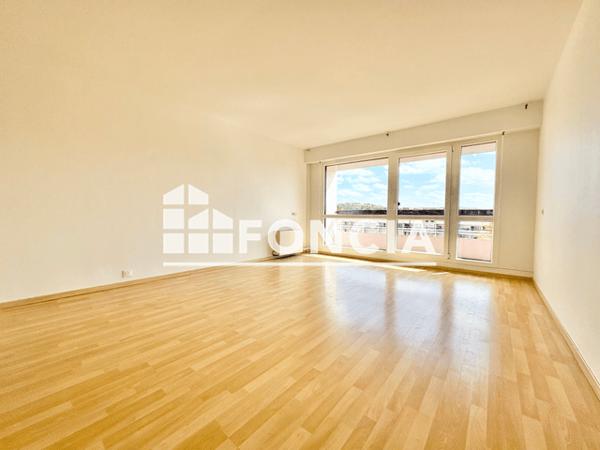 Location Studio 28.44 m² - 11 SQUARE TABOUILLOT Metz 57000