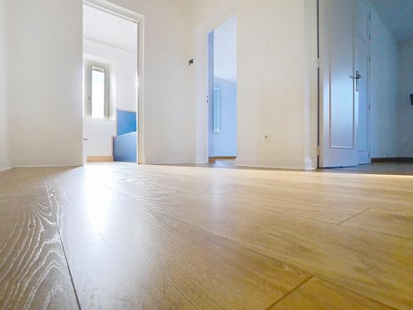 Superbe bâtisse ancienne avec sortie privative