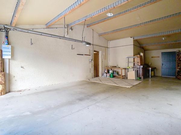 Superbe bâtisse ancienne avec sortie privative