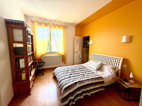 Villa 8 pièces – 150 m² – Centre de Lavaur - garage - studio/local de 30 m2