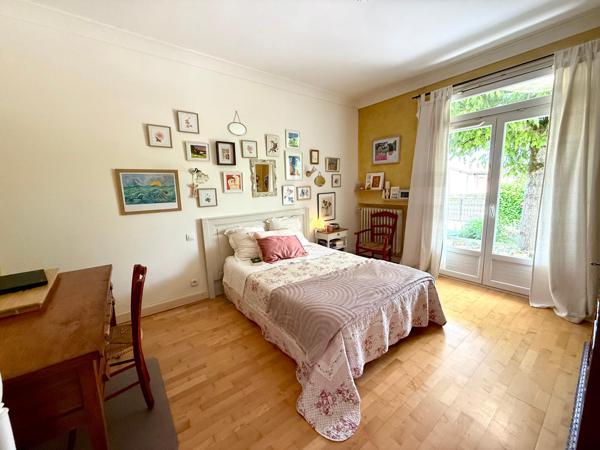 Villa 8 pièces – 150 m² – Centre de Lavaur - garage - studio/local de 30 m2