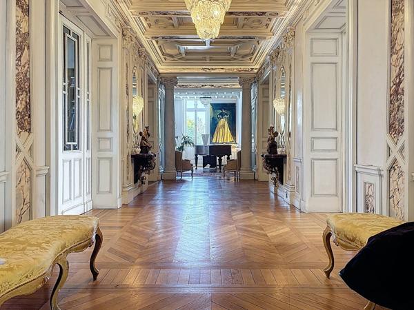 Vente Appartement de luxe Pau 8 Pièces 300 m²