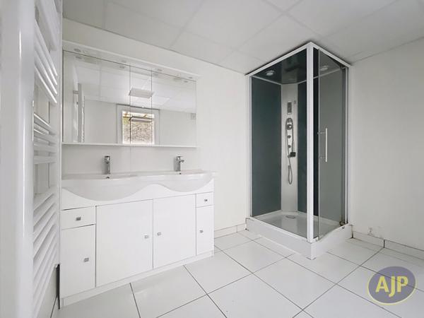 Vente maison Saint Vincent Sur Ousaint : 65 764 € - AJP Immobilier Redon