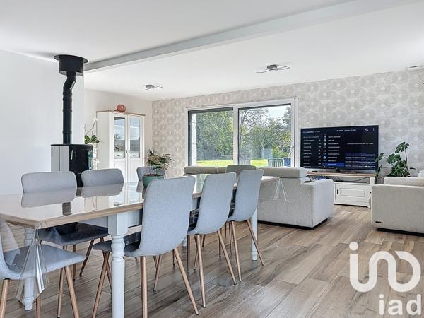 Maison à vendre 8 pièces 171 m² Cavigny