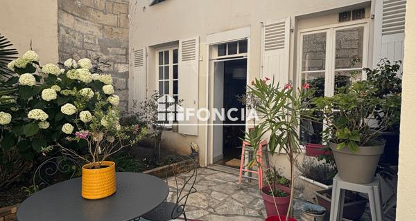 À vendre Maison 6 pièces 210 m² - Niort 79000