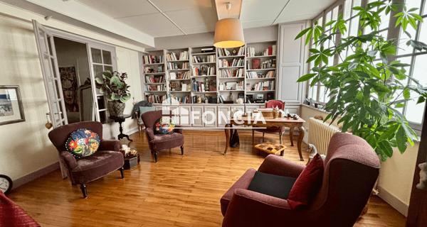À vendre Maison 6 pièces 210 m² - Niort 79000