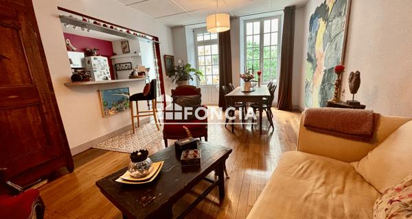 À vendre Maison 6 pièces 210 m² - Niort 79000