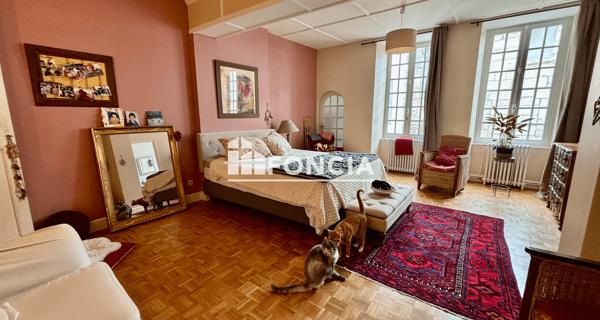 À vendre Maison 6 pièces 210 m² - Niort 79000