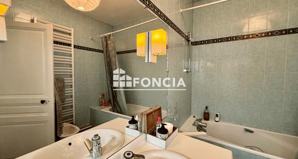 À vendre Maison 6 pièces 210 m² - Niort 79000
