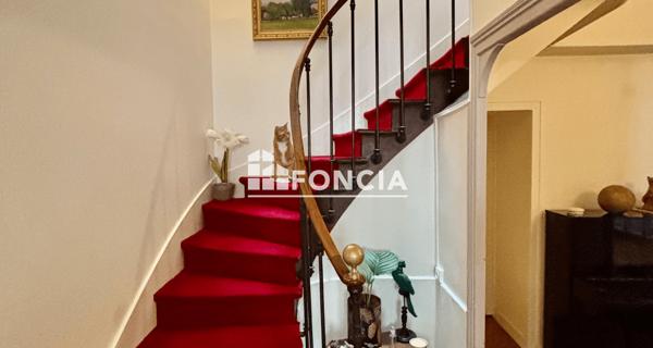 À vendre Maison 6 pièces 210 m² - Niort 79000
