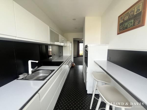 Bordeaux Caudéran - Appartement dernier étage avec balcon et box