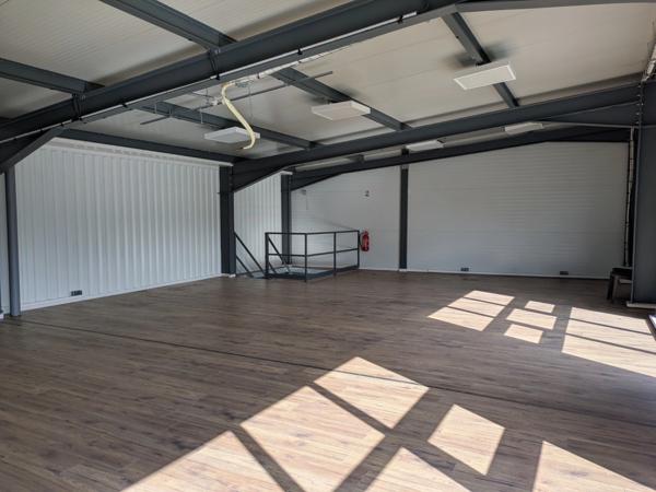 Local commercial à louer proche de CHAMBERY (73)576 m²