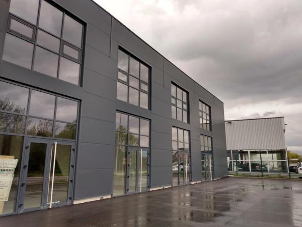 Local commercial à louer proche de CHAMBERY (73)576 m²