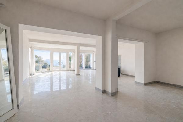 Vente Bâtisse de luxe à rénover Nice 8 Pièces 530 m²