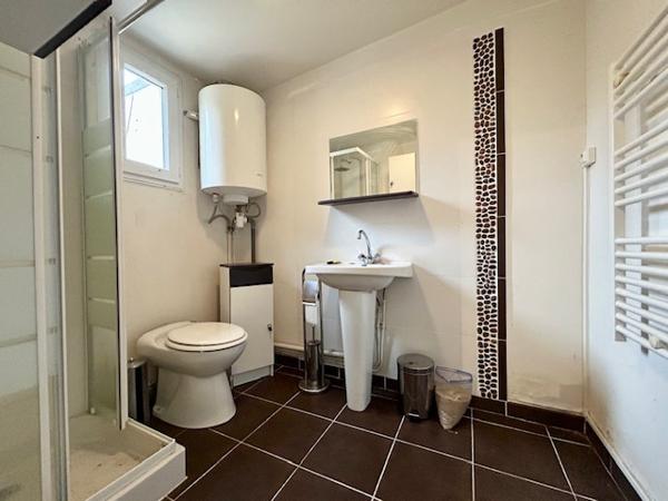 Arpajon (91290) ARPAJON - Maison individuelle - F6 - Sous-sol total - Jardin avec dépendance F2