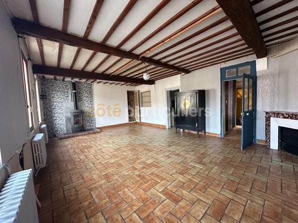 Vente
                Maison158 m² - 8 Pièces -
                    NOYON (60400)