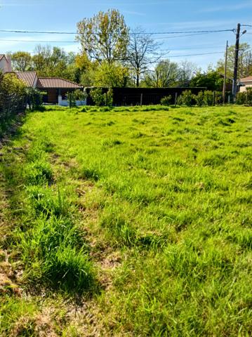 Terrain Constructible à Geste 432m2