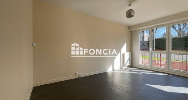 À vendre Appartement 2 pièces 42.74 m² - Corbeil-essonnes 91100