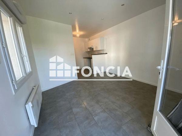 Location Studio 23.25 m² - 176 RUE DE CLAYE Thorigny Sur Marne 77400