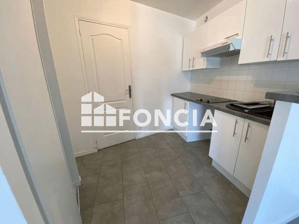 Location Studio 23.25 m² - 176 RUE DE CLAYE Thorigny Sur Marne 77400