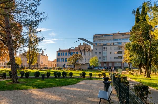 Immeuble de rapport — 280 m² — Marseille 10e (La Capelette)