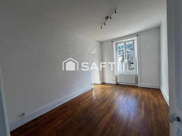 REMIREMONT CENTRE – APPARTEMENT DE CHARME ET DE CARACTÈRE
