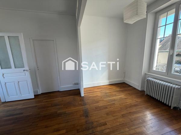 REMIREMONT CENTRE – APPARTEMENT DE CHARME ET DE CARACTÈRE