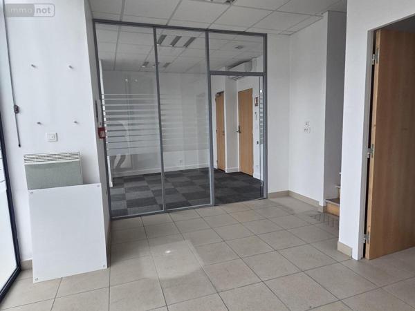 Fonds et/ou murs commerciaux à louer à Château-Gontier-sur-Mayenne en Mayenne (53200), ref : 53073-L214