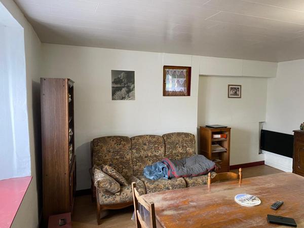maison de campagne avec jardin attenant, cave voutée