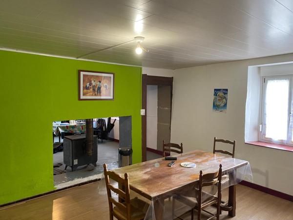 maison de campagne avec jardin attenant, cave voutée