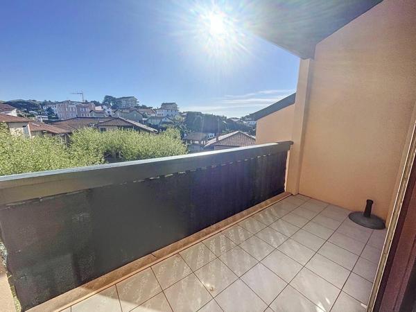 Appartement à louer    2 pièces • 42,78 m2 Anglet