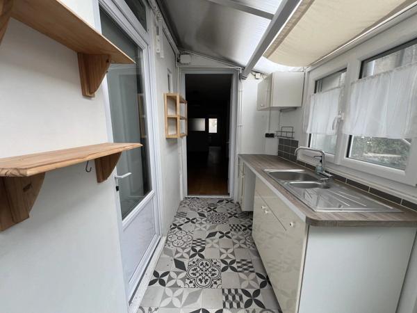 Vente                                                      Appartement
                        
                     2 pièces                      52 m2                     à Nantes