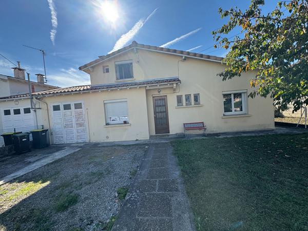 À VENDRE MAISON A PAMIERS AVEC GARAGE ET JARDIN