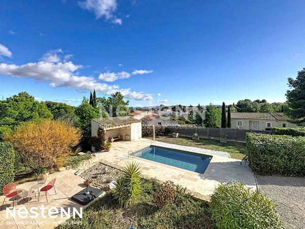 Belle maison de 140m² avec piscine, double garage et vue dégager