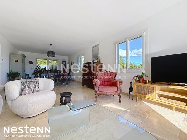 Belle maison de 140m² avec piscine, double garage et vue dégager