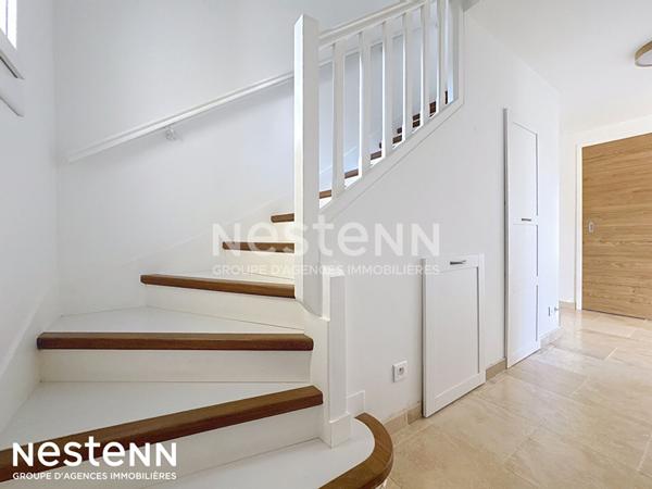 Belle maison de 140m² avec piscine, double garage et vue dégager