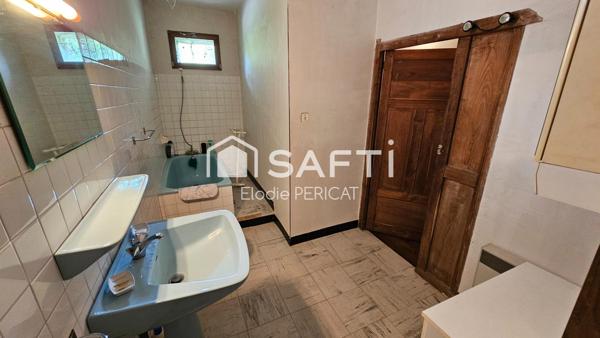 Maison familiale en pierre au coeur d'Aspet