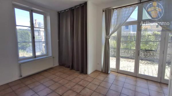 Vente                                                      Maison
                        
                     13 pièces                      183 m2                     à Beaugency