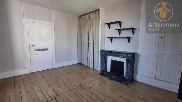 Vente                                                      Maison
                        
                     13 pièces                      183 m2                     à Beaugency