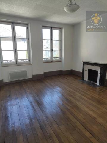 Vente                                                      Maison
                        
                     13 pièces                      183 m2                     à Beaugency