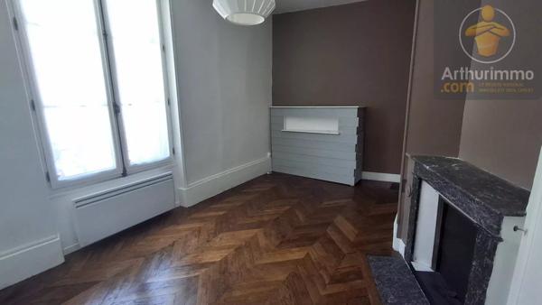 Vente                                                      Maison
                        
                     13 pièces                      183 m2                     à Beaugency