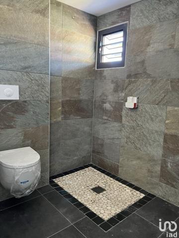 Appartement 4 pièces de 115 m² à Vieux-Fort (97141)