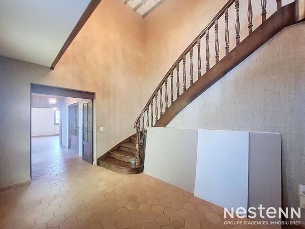 A Vendre Maison de 245 m² et sous-sol de 182 m² sur 2,3 hectares aux portes de Condom