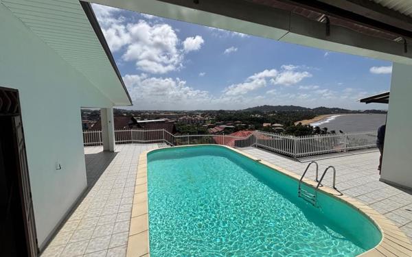 Maison à louer    5 pièces • 181,88 m2 Cayenne
