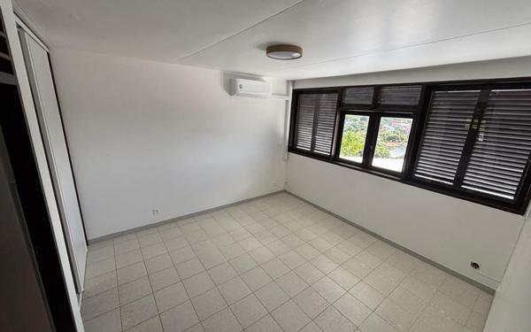 Maison à louer    5 pièces • 181,88 m2 Cayenne