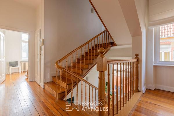 Élégante maison de maître avec piscine dans un quartier bourgeois