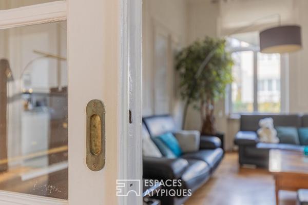 Élégante maison de maître avec piscine dans un quartier bourgeois